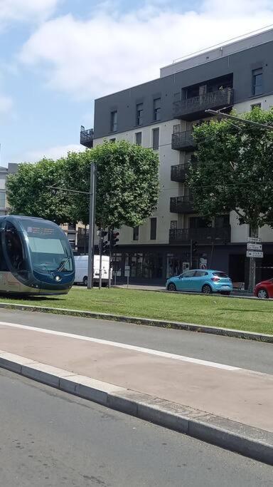 T2 Cosy Bordeaux - Tram & Parking Διαμέρισμα Cenon Εξωτερικό φωτογραφία